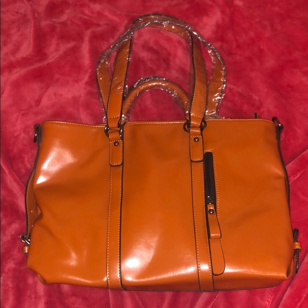 NEW tan purse. So cute!